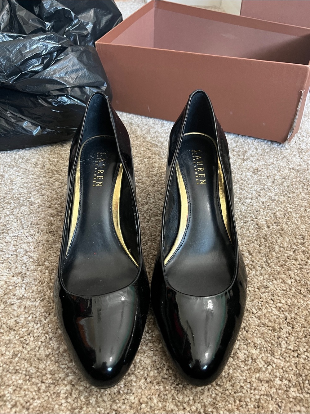 Lauren Ralph Lauren Black Patent Leather Pointed-Toe Pumps
